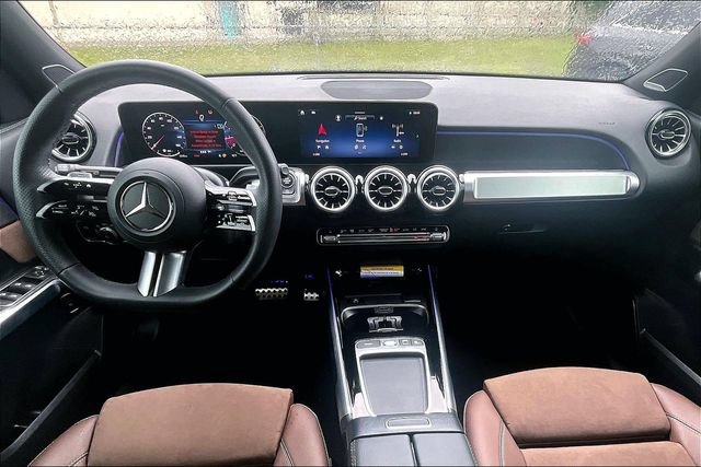 Used 2025 Mercedes-Benz GLB 250 image 4