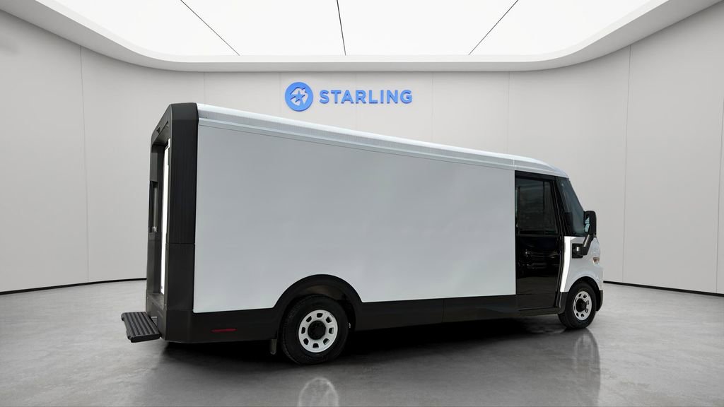Used 2024 Chevrolet Brightdrop 600 w/ Commercial Equipment Package AWD/4WD image 10