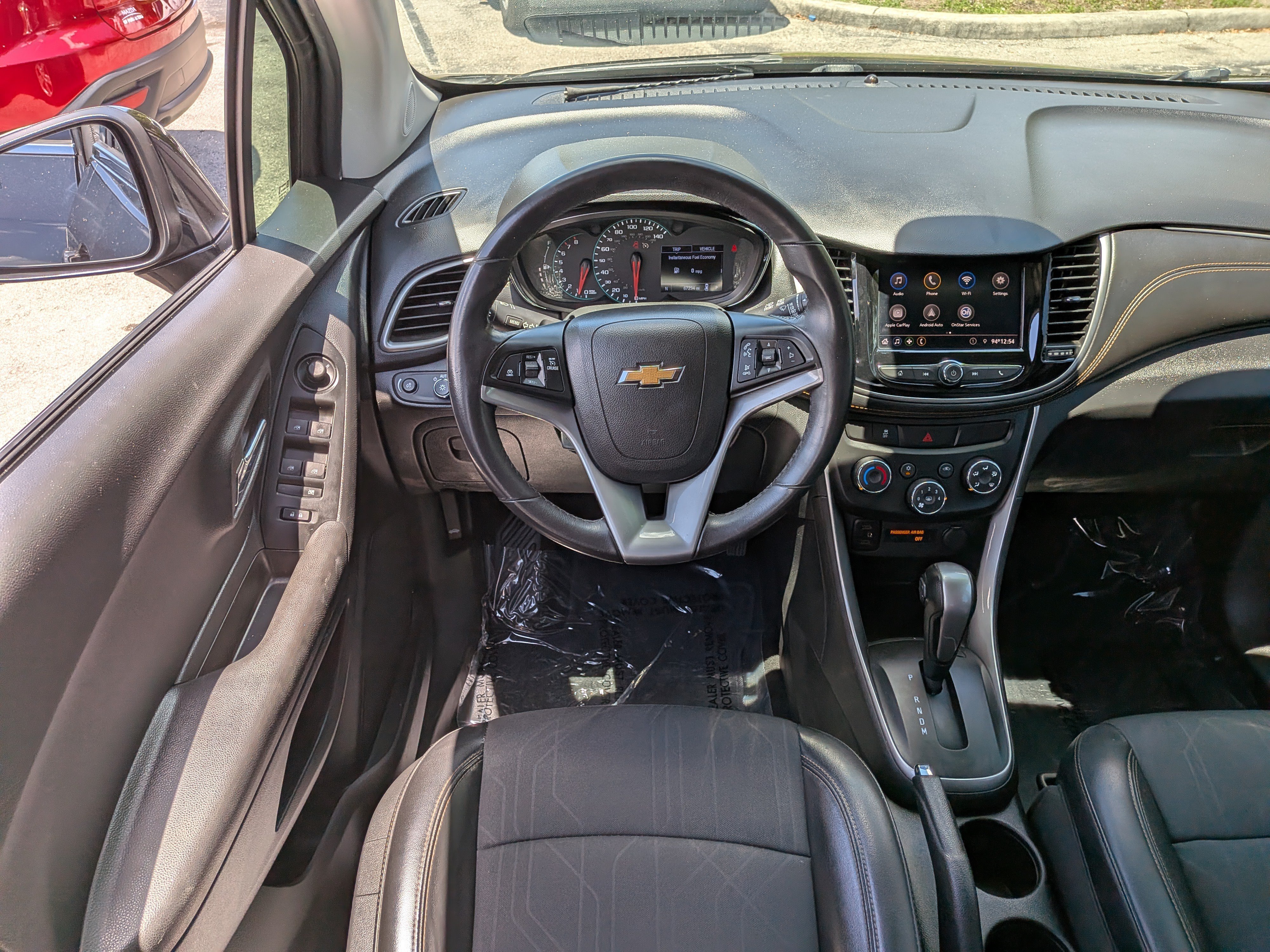 Used 2020 Chevrolet Trax LT w/ Driver Confidence Package FWD image 17