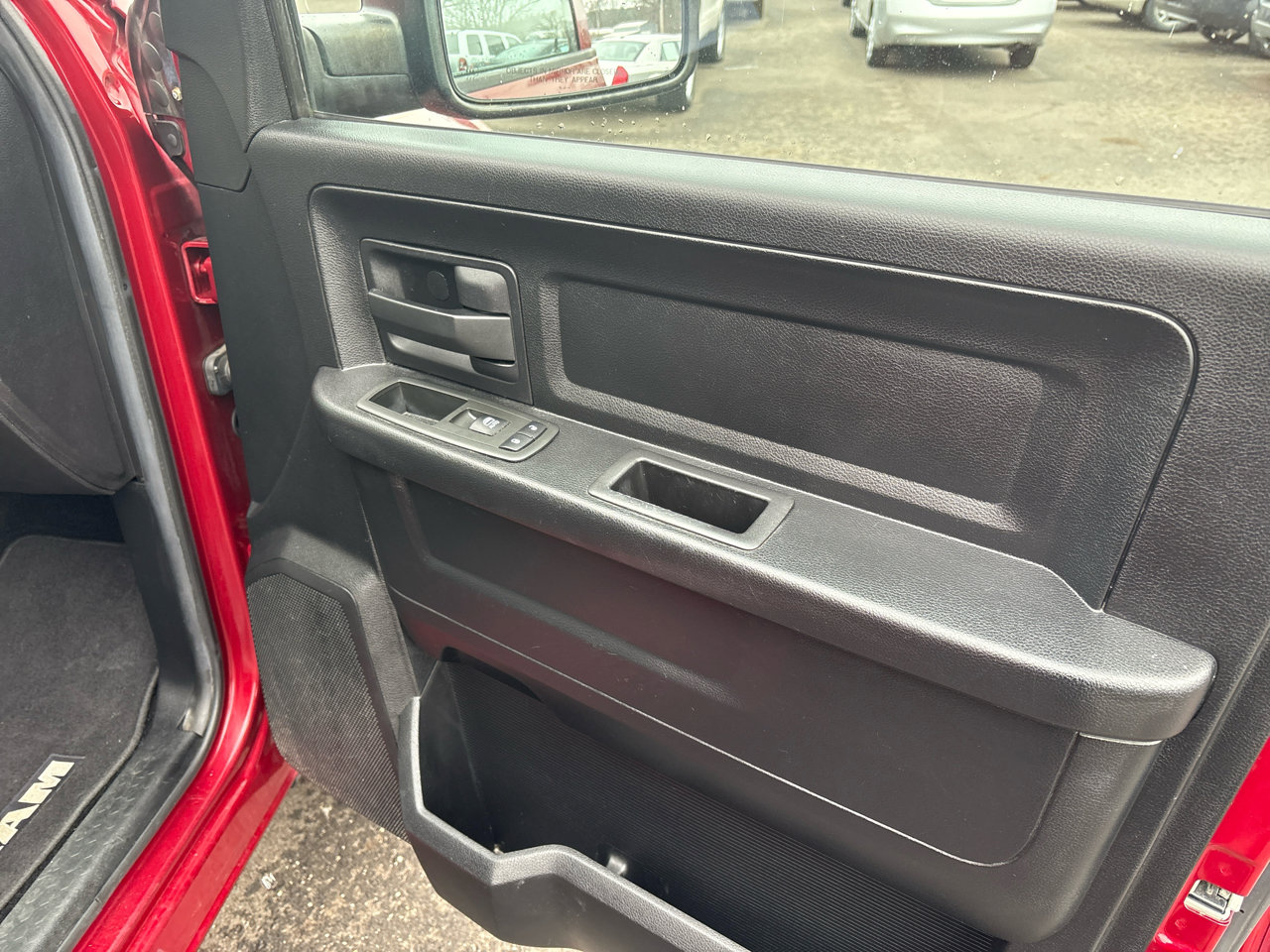Used 2014 RAM 1500 Express image 17
