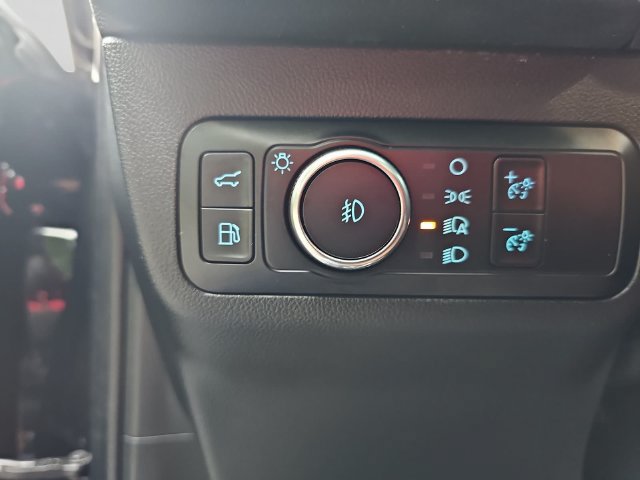 Used 2025 Ford Escape SE FWD image 36