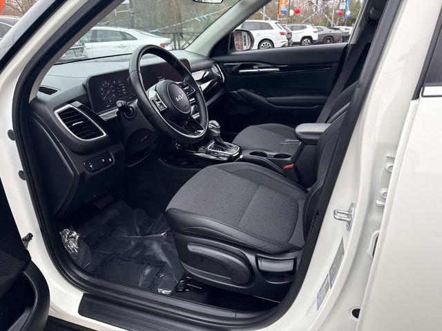 Used 2024 Kia Seltos S AWD/4WD image 21