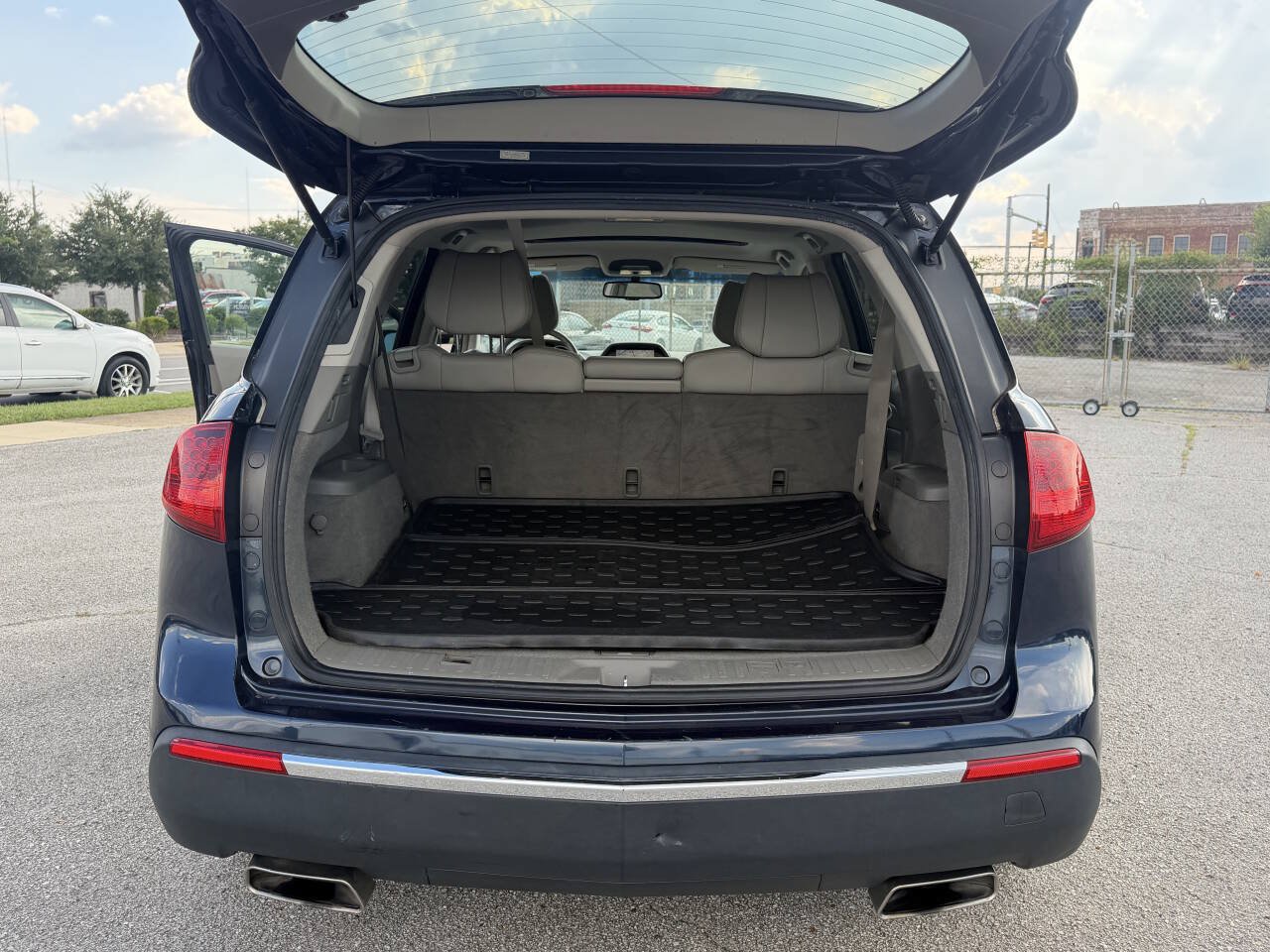 Used 2011 Acura MDX w/ Technology Package AWD/4WD image 22