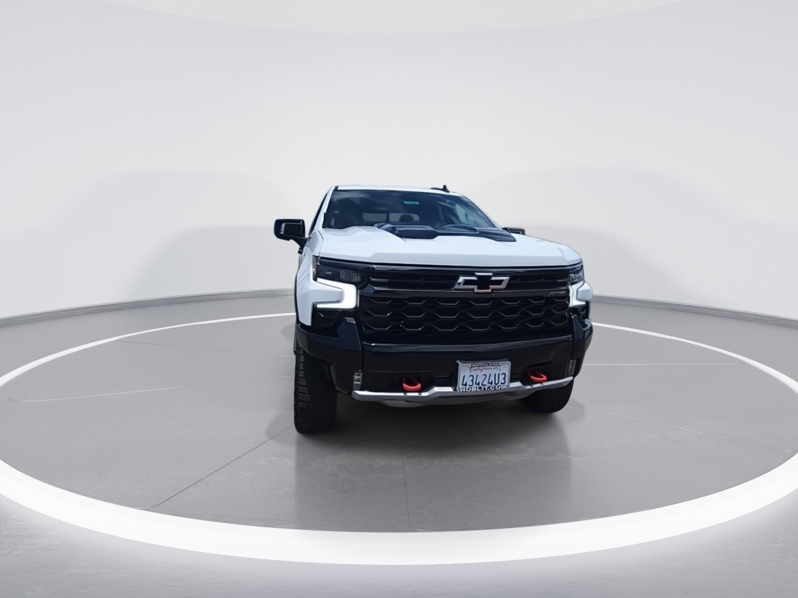 Used 2024 Chevrolet Silverado 1500 ZR2 w/ Technology Package AWD/4WD image 3