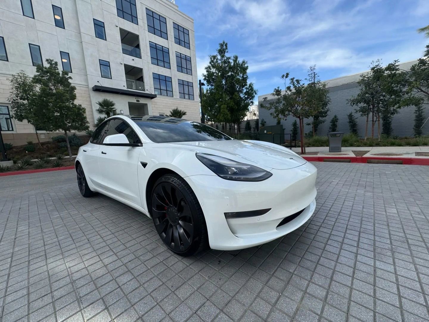 Used 2019 Tesla Model 3 Long Range image 2