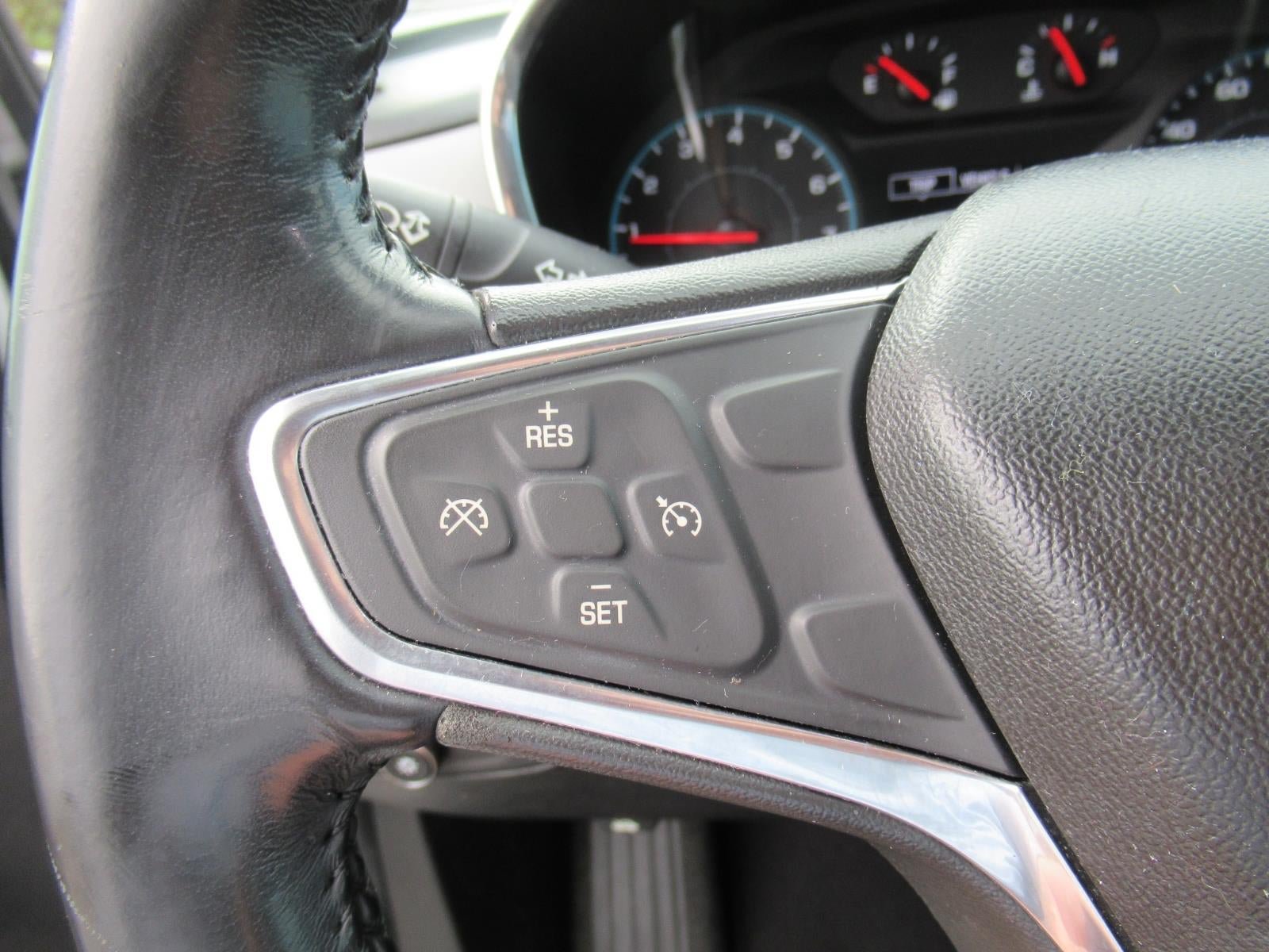 Used 2018 Chevrolet Equinox LT FWD image 21