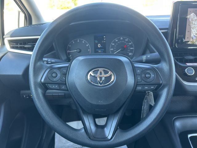 Used 2025 Toyota Corolla LE FWD image 15