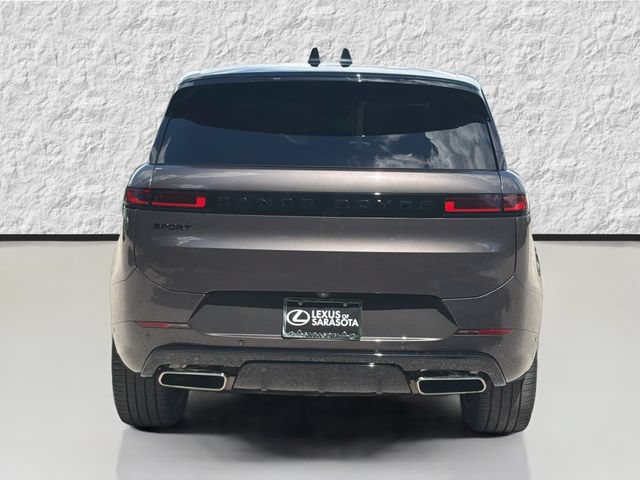 Used 2024 Land Rover Range Rover Sport Dynamic SE AWD/4WD image 4