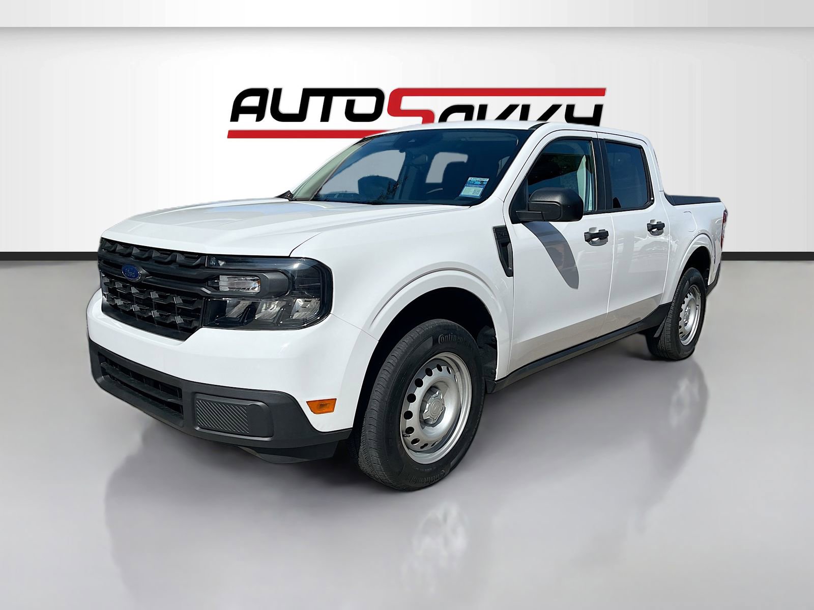 Used 2023 Ford Maverick XL FWD image 3