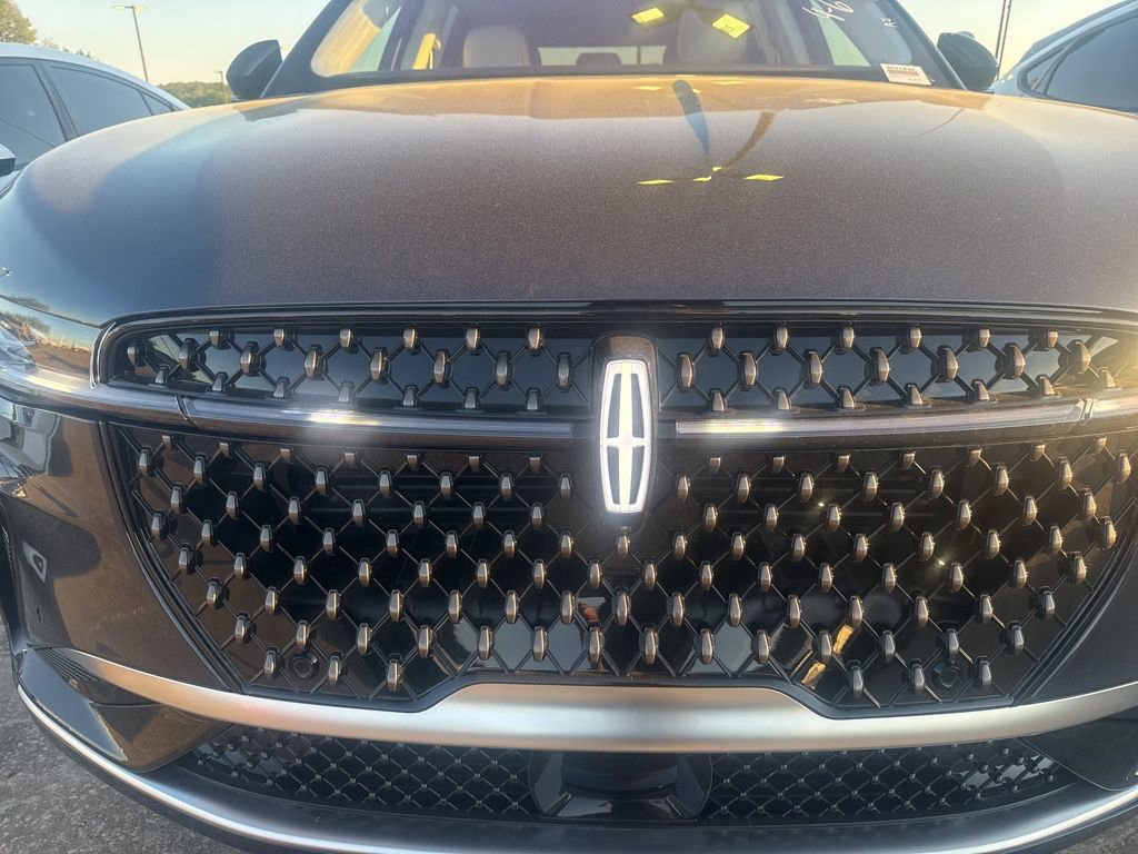 Used 2024 Lincoln Nautilus Black Label image 15