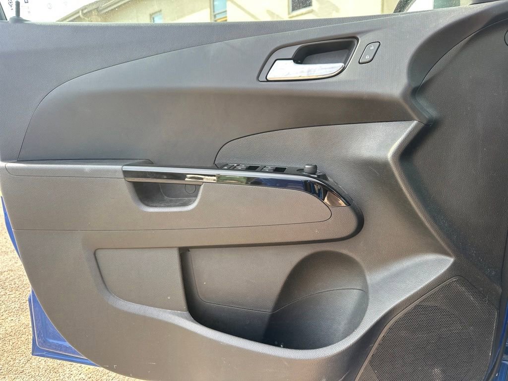 Used 2020 Chevrolet Sonic LT w/ Convenience Package image 13