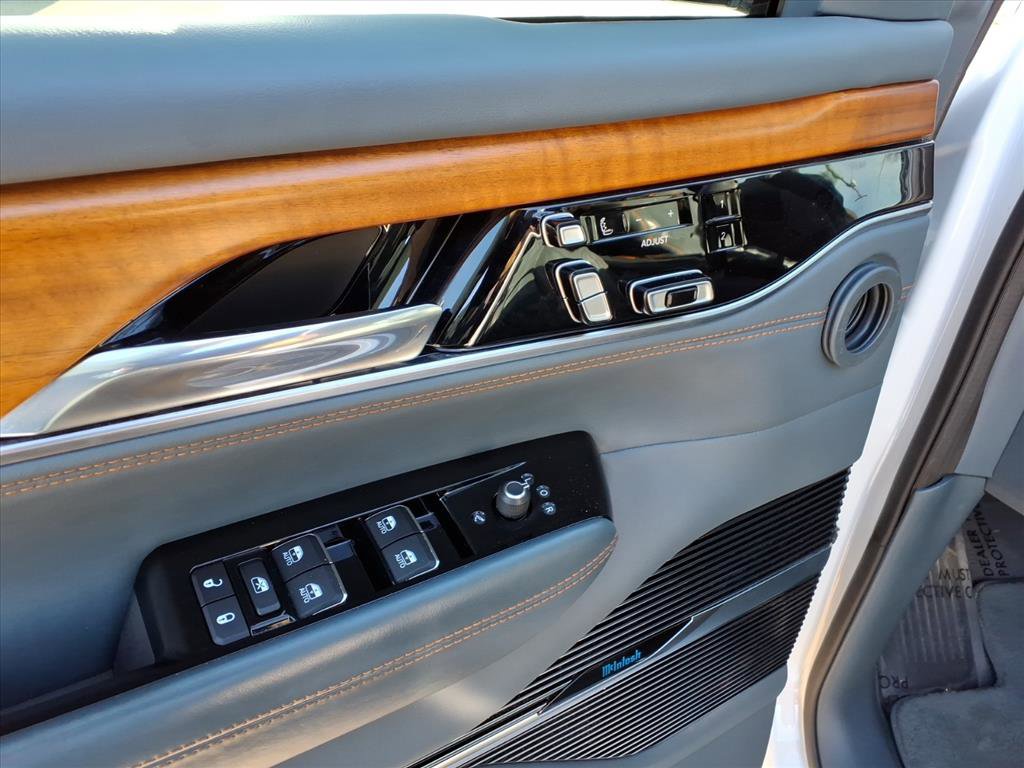 Used 2022 Jeep Grand Wagoneer Series II w/ Convenience Group III image 20