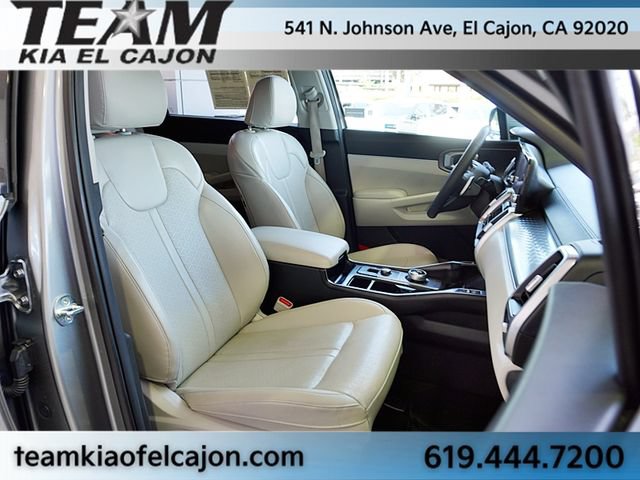 Certified 2023 Kia Sorento EX FWD image 12
