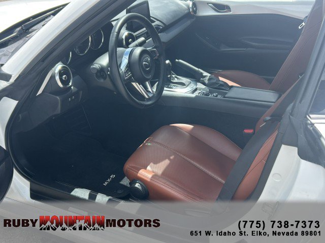 Used 2022 MAZDA MX-5 Miata RF Grand Touring RWD image 10