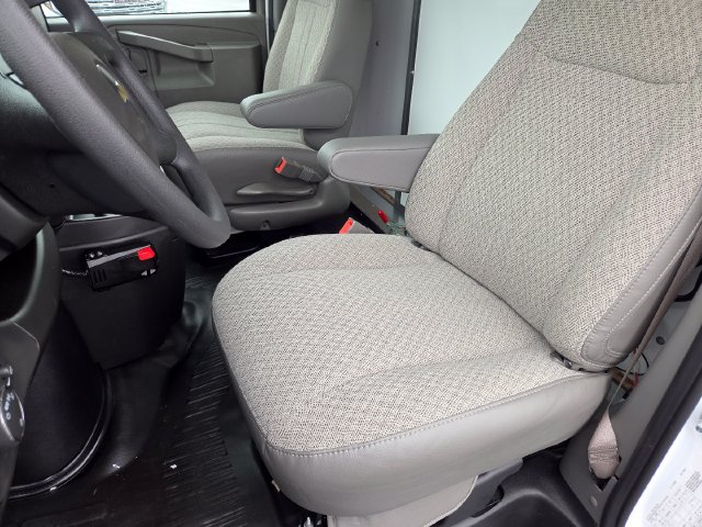 New 2026 Chevrolet Express 3500 w/ Power Convenience Package RWD image 31
