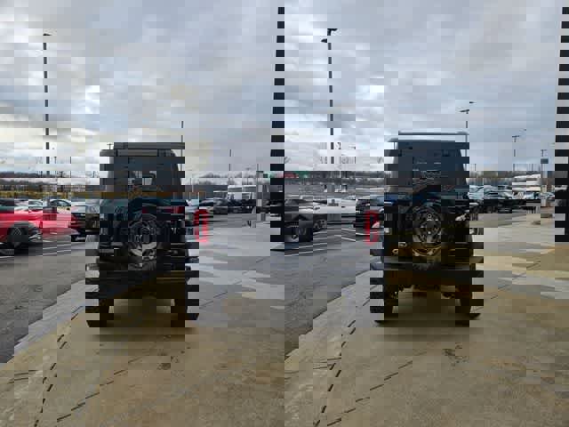 Used 2024 Ford Bronco Everglades image 7