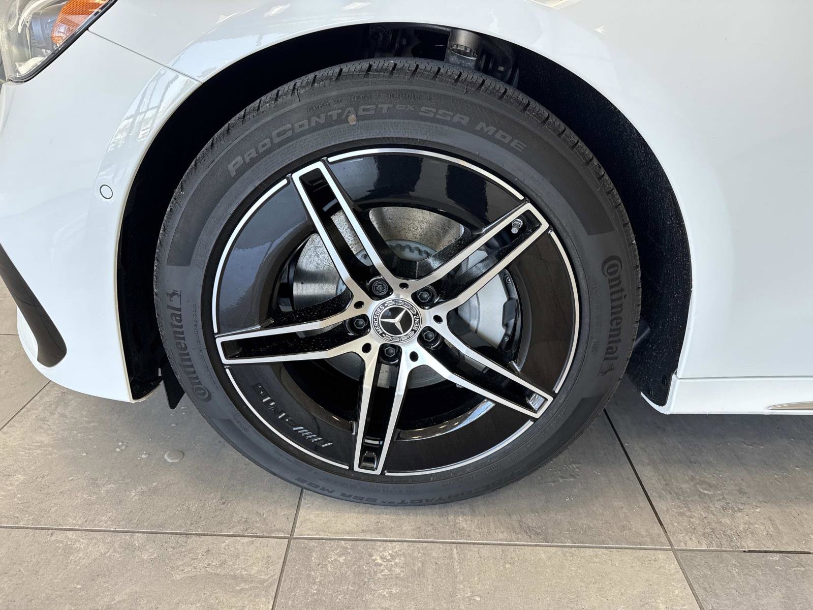 New 2026 Mercedes-Benz E 350 4MATIC Sedan image 10