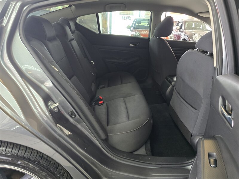 Used 2020 Nissan Altima 2.5 S FWD image 16