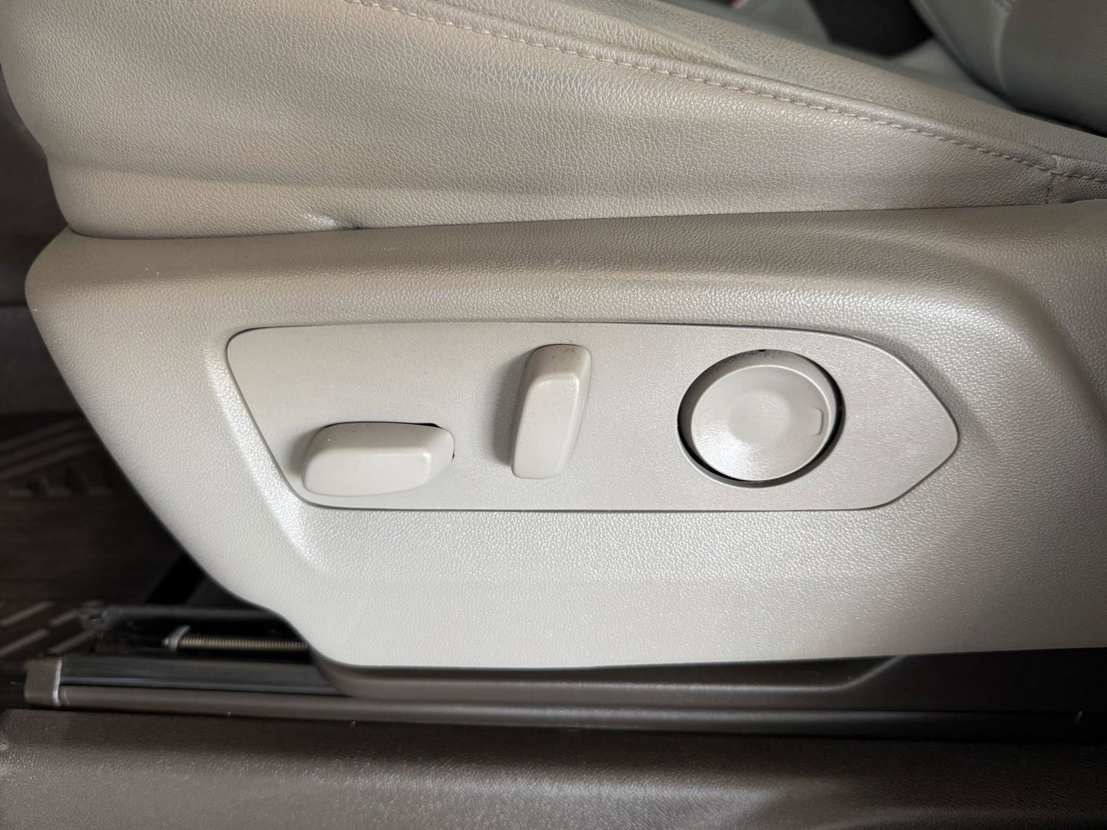 Used 2024 Chevrolet Silverado 1500 LTZ image 25