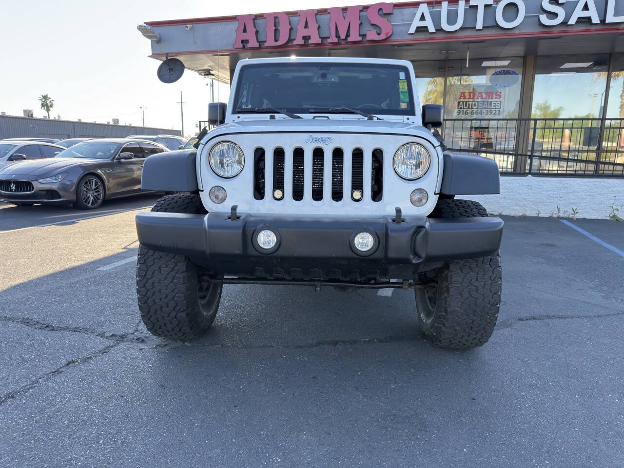 Used 2014 Jeep Wrangler Unlimited Rubicon w/ Connectivity Group AWD/4WD image 8