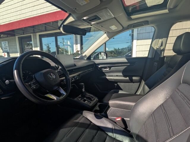 Used 2025 Honda CR-V EX-L image 7