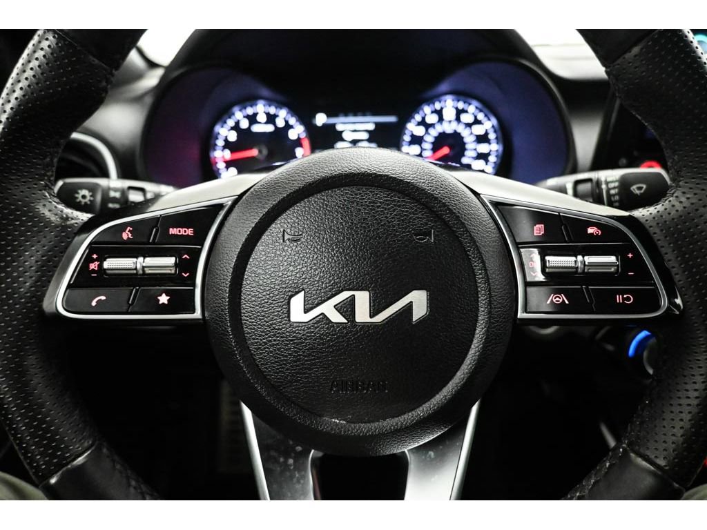 Used 2023 Kia Forte GT-Line FWD image 11