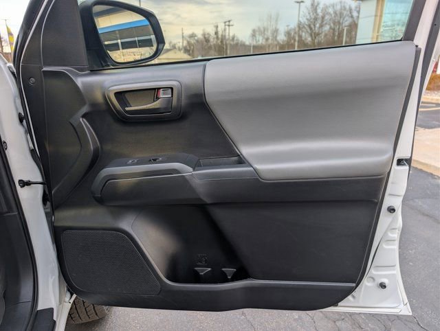 Used 2021 Toyota Tacoma SR image 13