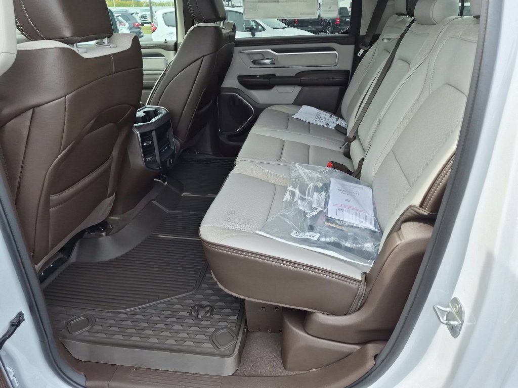 New 2027 RAM 1500 Laramie AWD/4WD image 25