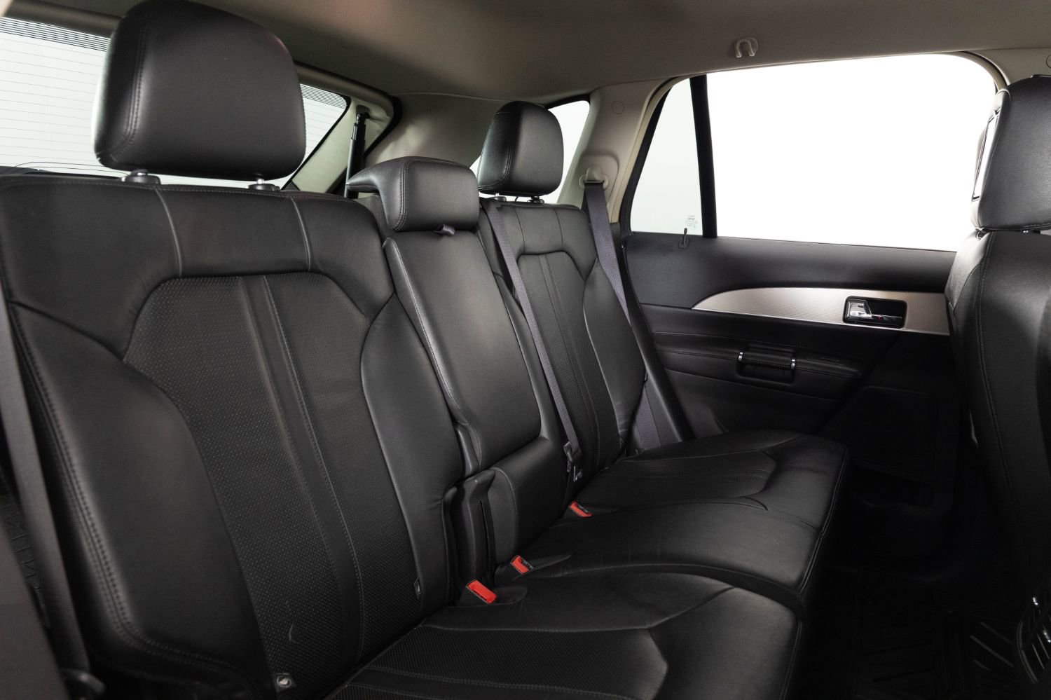Used 2013 Lincoln MKX AWD image 23