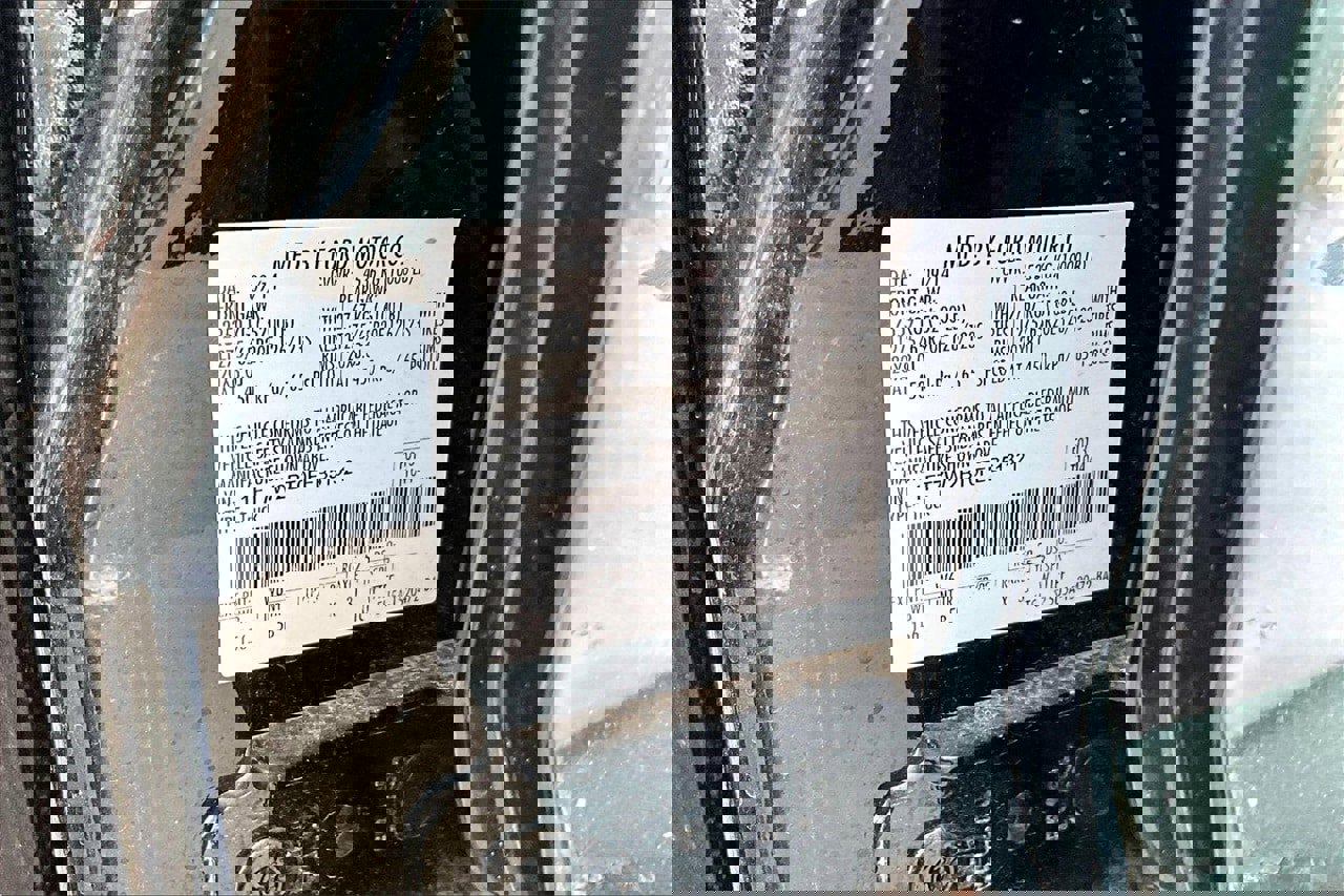 Used 2015 Ford F250 Lariat w/ Lariat Ultimate Package image 8