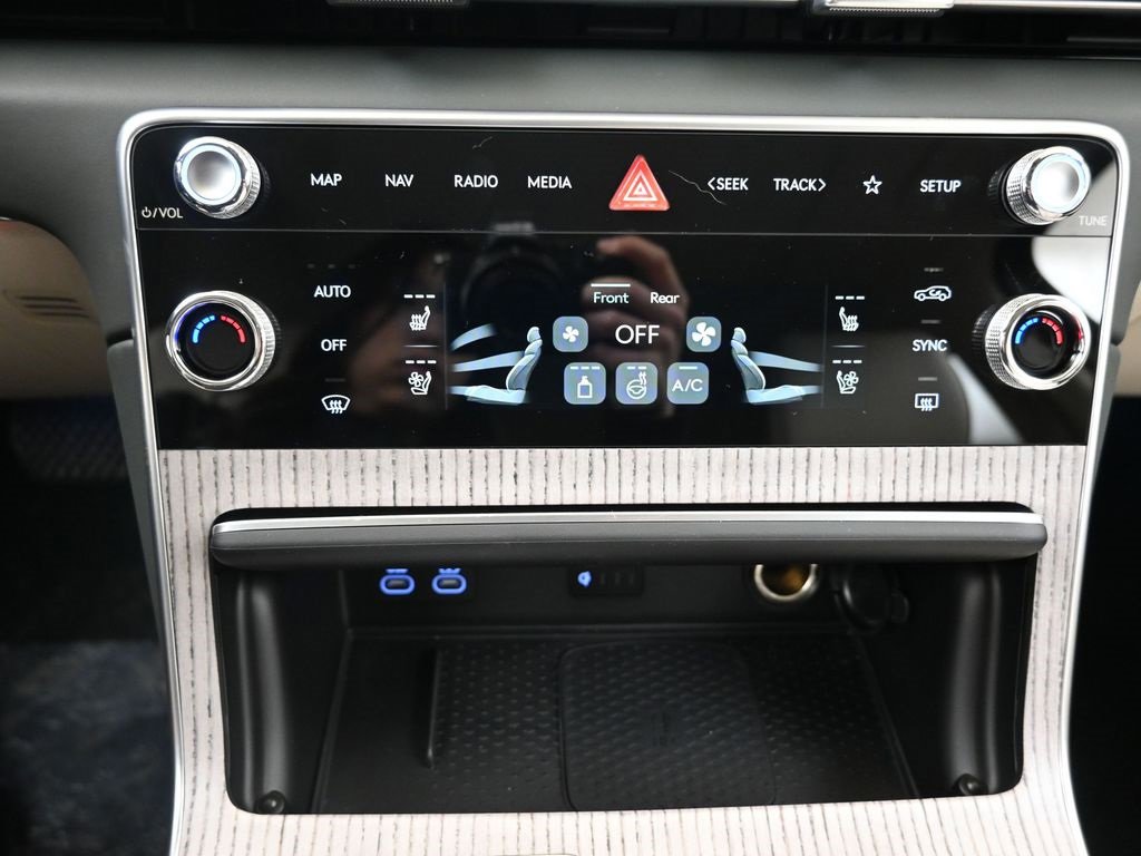 New 2026 Genesis GV80 2.5T Advanced image 32