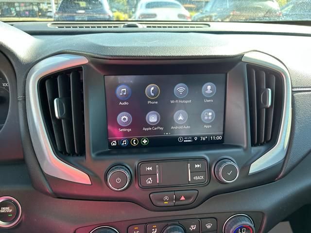 Used 2024 GMC Terrain SLT AWD/4WD image 17