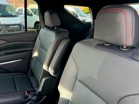 New 2026 Chevrolet Traverse Z71 image 15