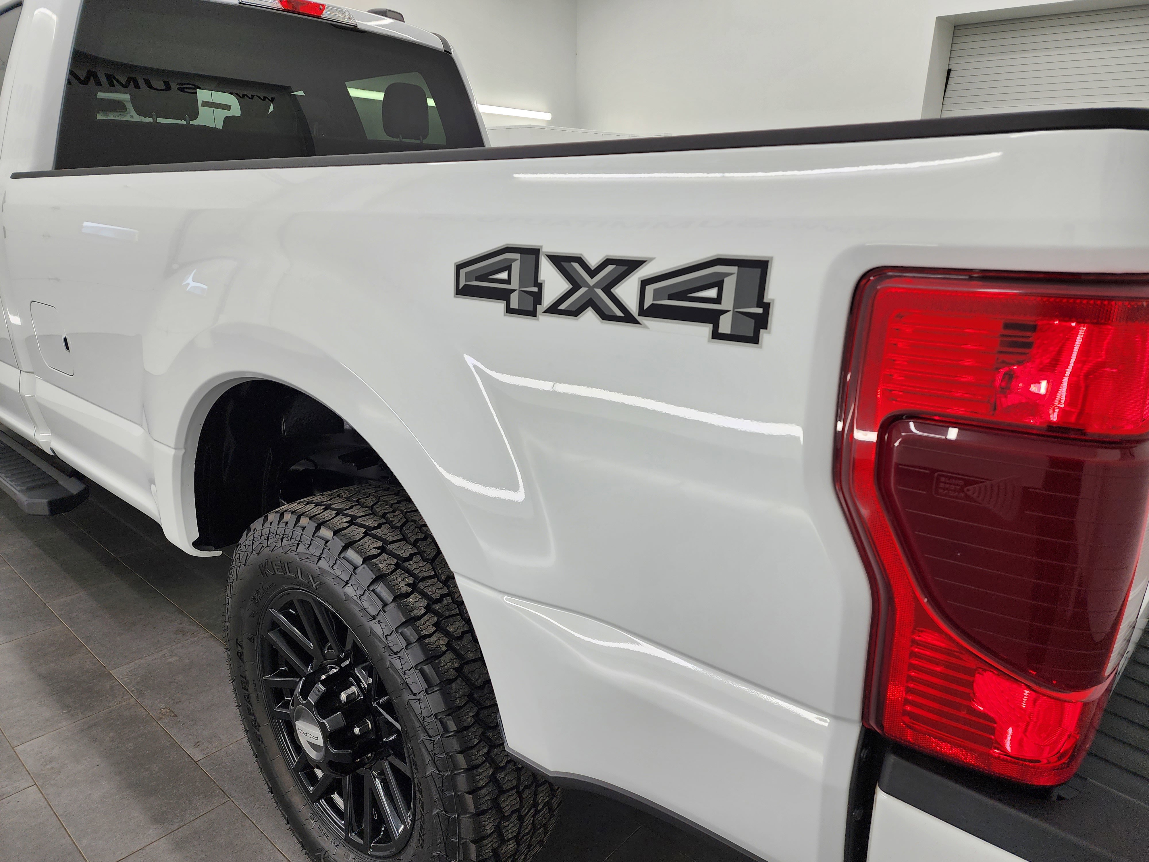 Used 2022 Ford F350 XLT w/ Black Appearance Package image 30