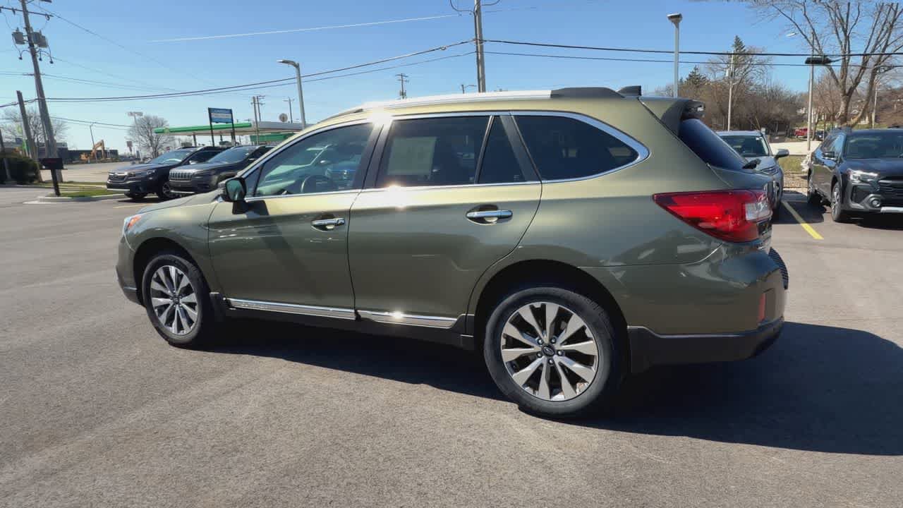 Used 2017 Subaru Outback 2.5i Touring w/ Popular Package #5A AWD/4WD image 6