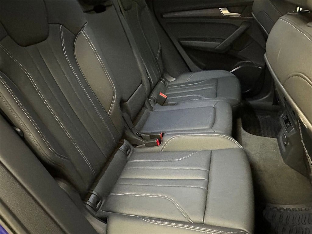 Used 2024 Audi Q5 2.0T Premium w/ Convenience Package image 30