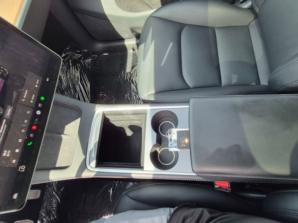 Used 2024 Tesla Model Y Long Range image 20