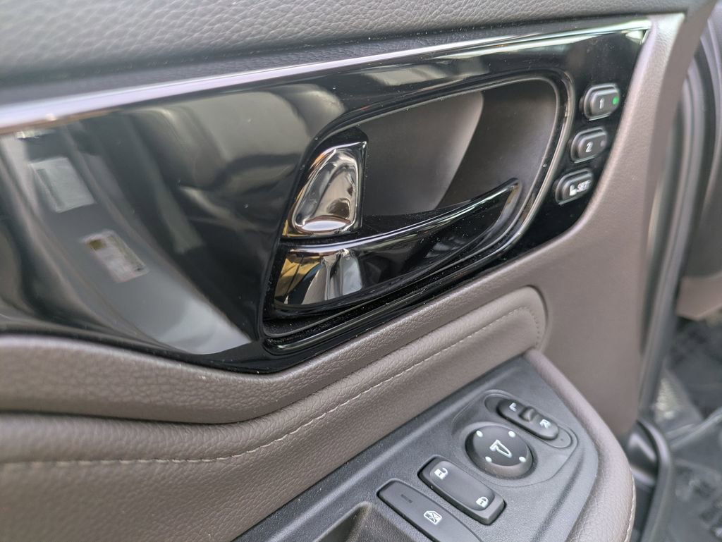 Used 2024 Honda Odyssey Touring image 12