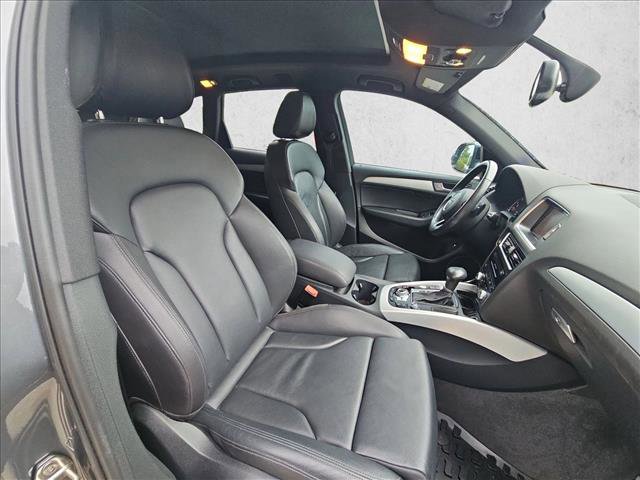 Used 2017 Audi Q5 2.0T Premium Plus w/ Technology Package image 19