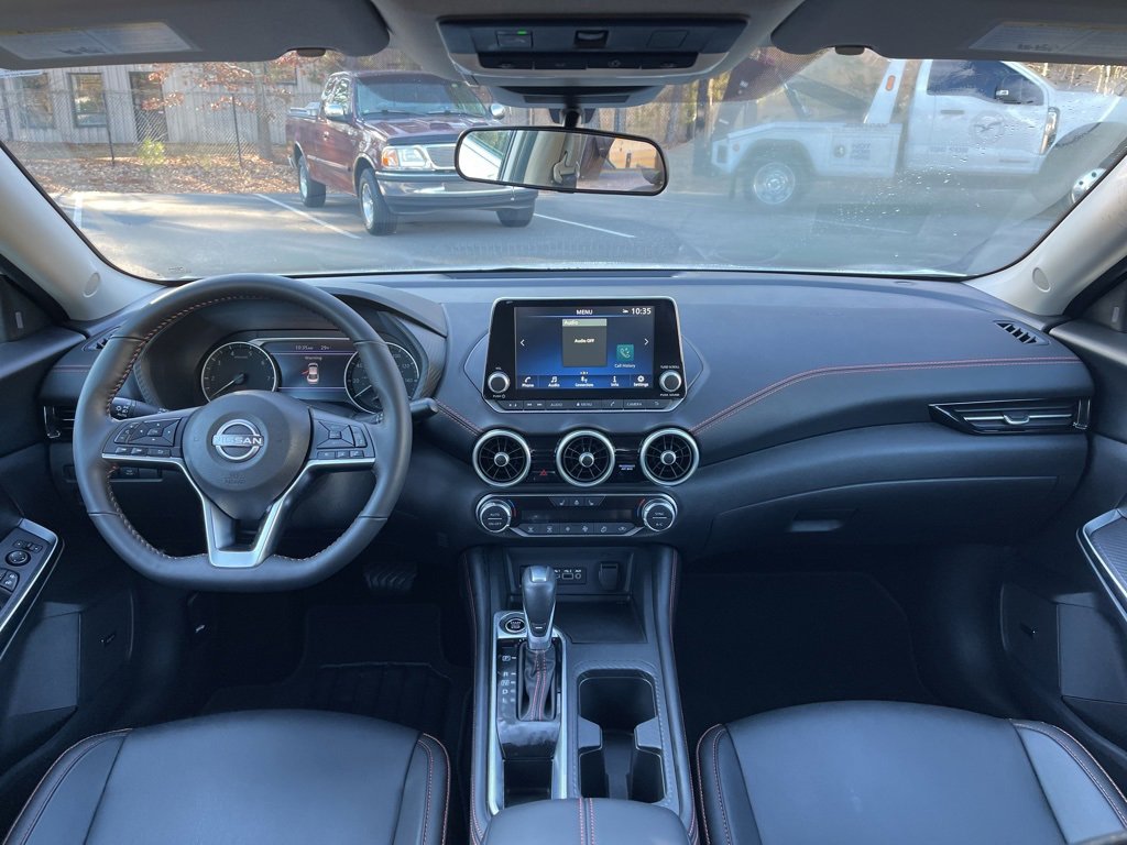 Used 2024 Nissan Sentra SR w/ SR Premium Package image 8