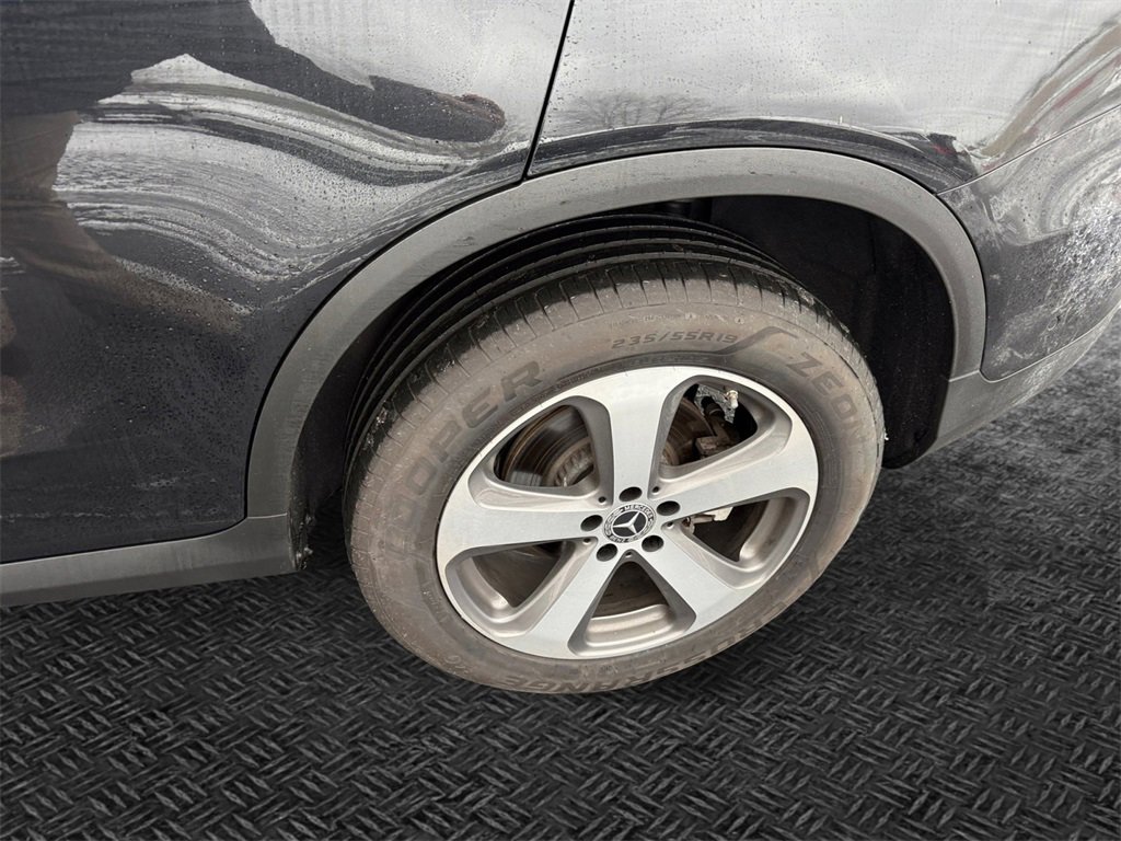 Used 2022 Mercedes-Benz GLC 300 4MATIC image 11