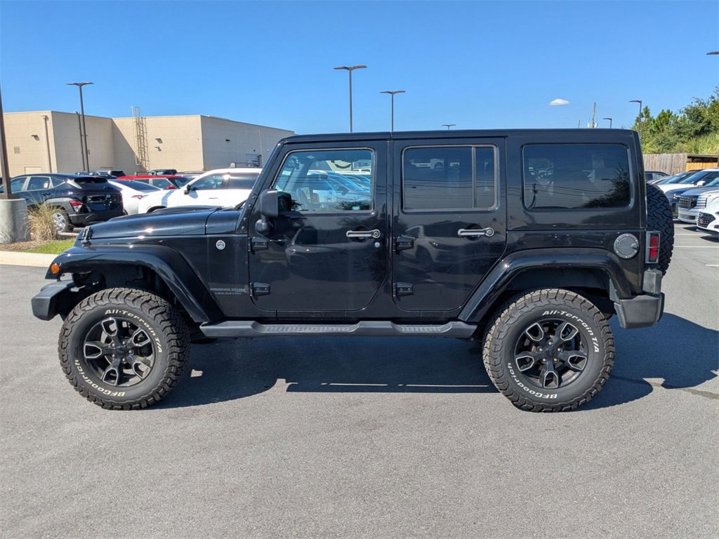 Used 2018 Jeep Wrangler Unlimited Sahara image 9