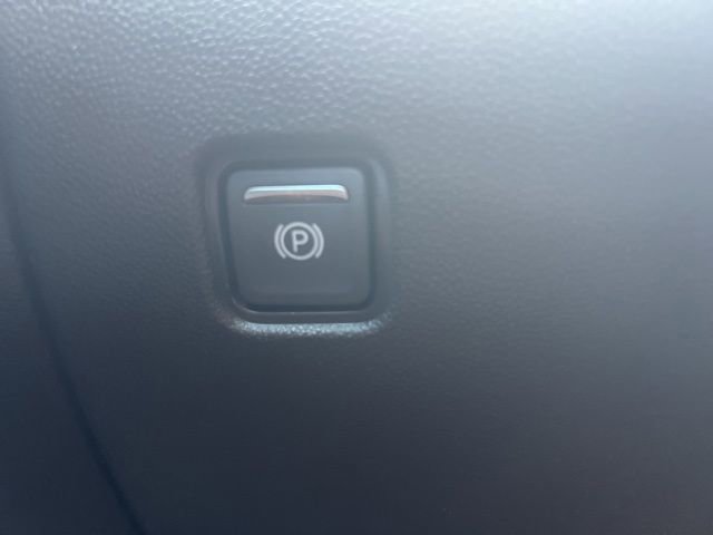 Used 2025 Chevrolet Blazer LT image 20