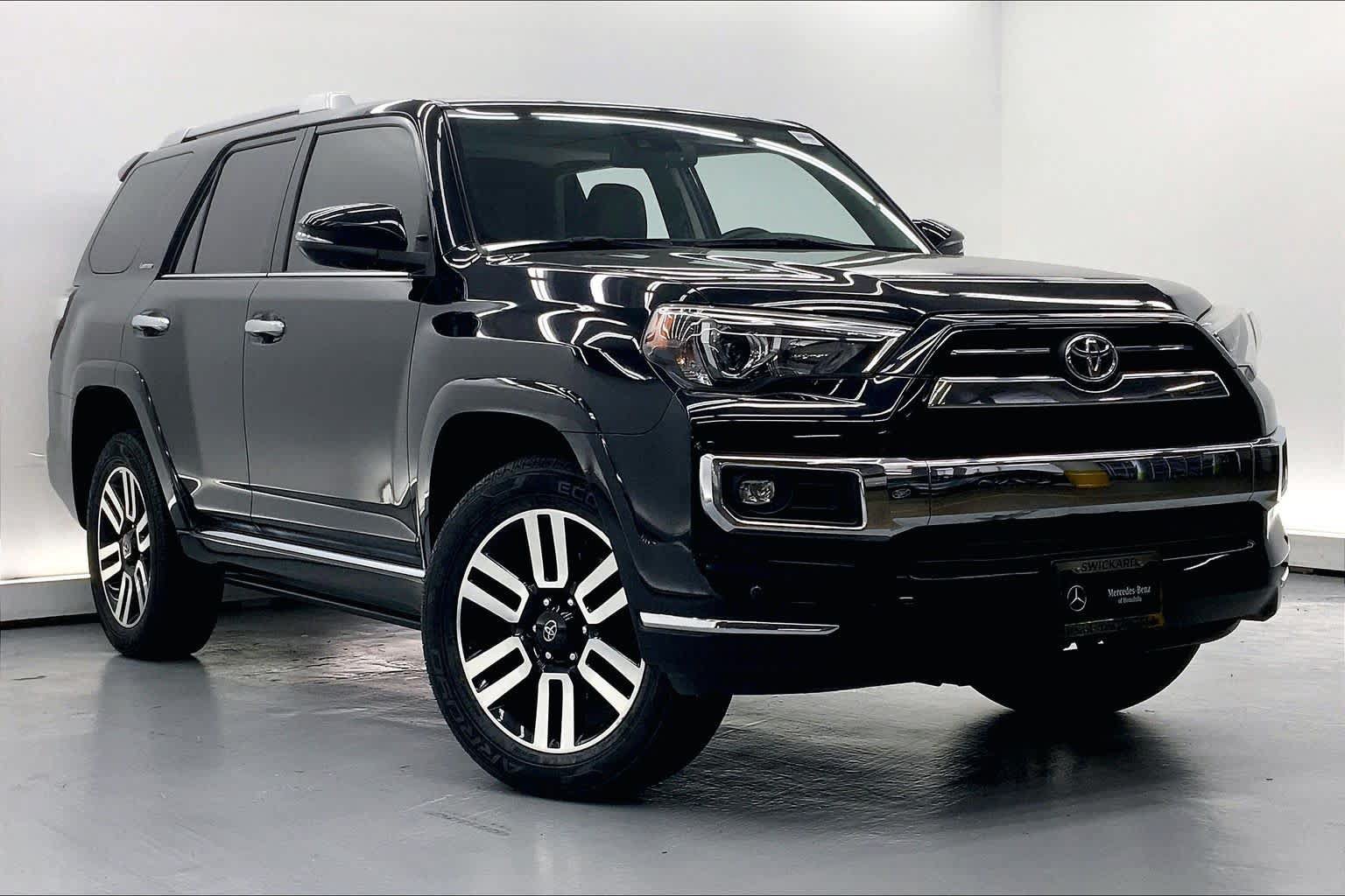 Used 2023 Toyota 4Runner Limited AWD/4WD image 6