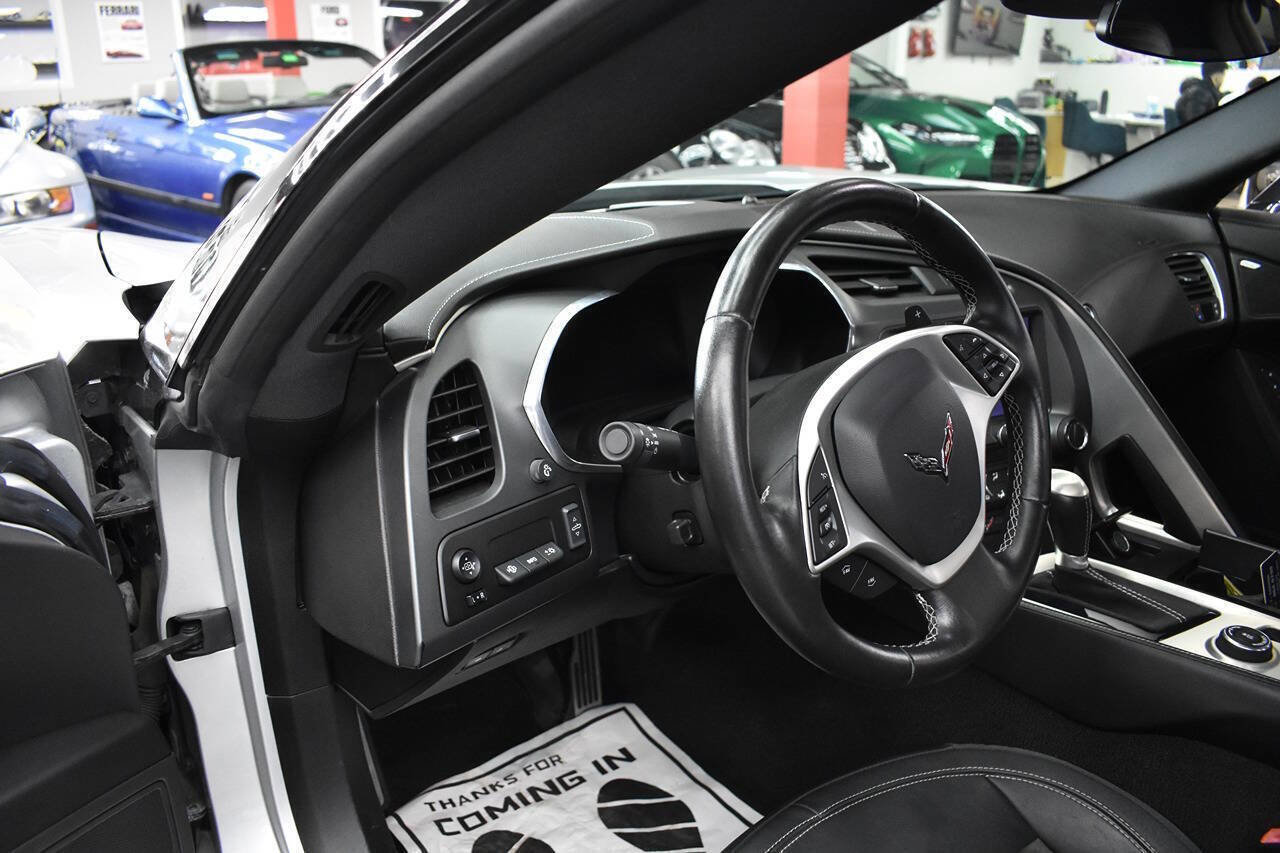 Used 2014 Chevrolet Corvette Stingray Convertible w/ 2LT Preferred Equipment Group image 30