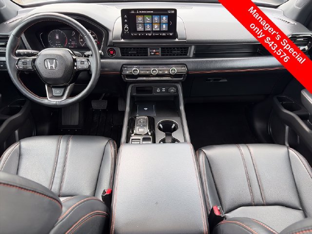 Used 2025 Honda Pilot TrailSport image 12