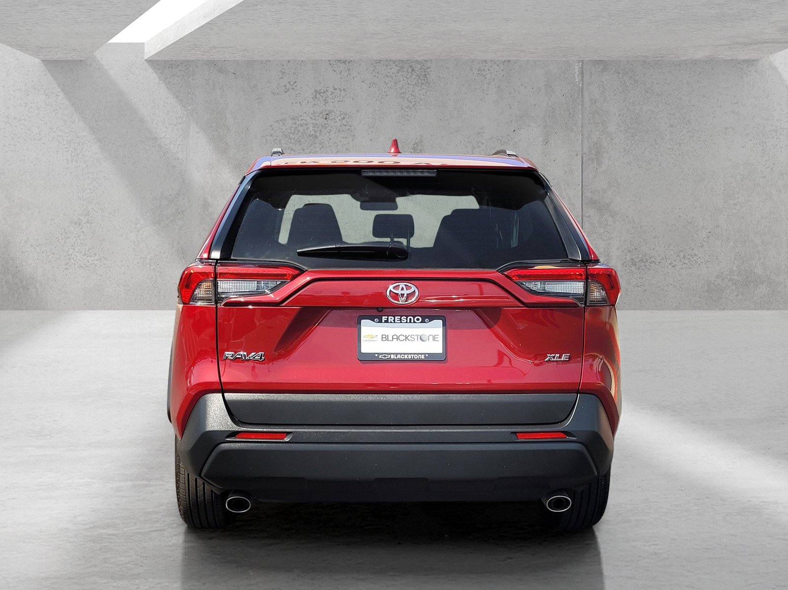 Used 2023 Toyota RAV4 XLE FWD image 5
