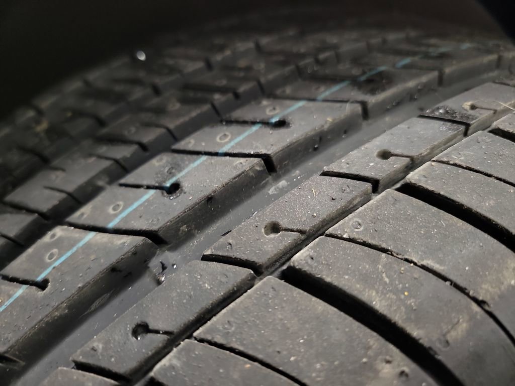 Used 2018 Honda Accord EX image 11