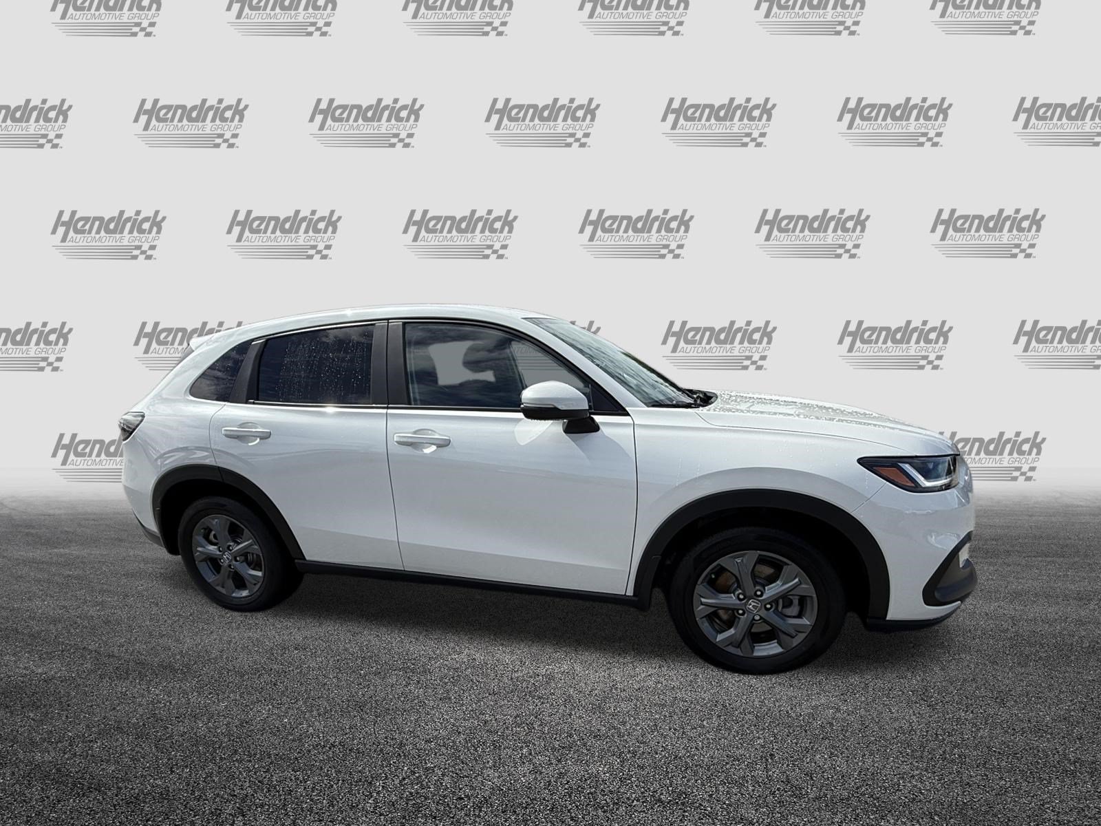 New 2027 Honda HR-V LX image 2