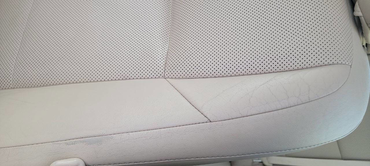 Used 2013 Lexus ES 300h image 30